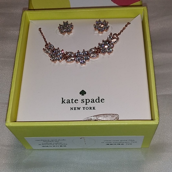 ⏬kate spade SALE Gleaming Gardenia earring & necklace - Picture 3 of 13